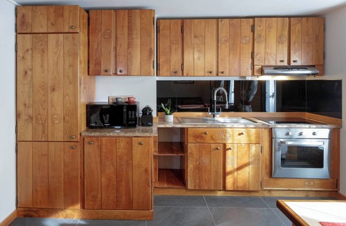 Valtournenche Apartment | Maison Maquignaz - Central Apartment with Terrace