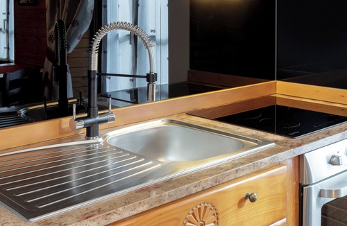 Valtournenche Apartment | Maison Maquignaz - Central Apartment with Terrace