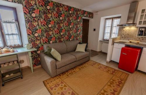 Neive House | Maison Orange - Dimora nelle Langhe