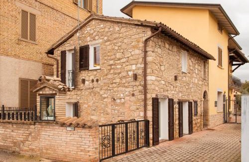 Rivotorto Apartment | Maison Pisani - Romantic Suite vicino Assisi