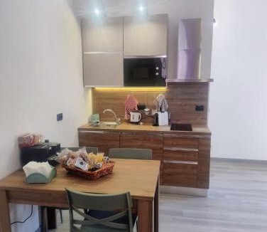 Somma Lombardo Apartment | Malpensa Sleep & Go