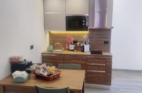 Somma Lombardo Apartment | Malpensa Sleep & Go