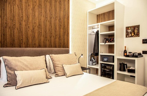 Historical Center Hotel | Mamalu - Corso Umberto 35 - Studios and Suites