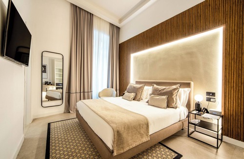 Historical Center Hotel | Mamalu Studios and Suites