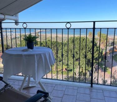 Giulianova Apartment | Mansarda VISTA WOW - Fronte mare con posto auto