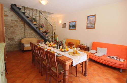 Apecchio House | Mansion in Apecchio near Lake
