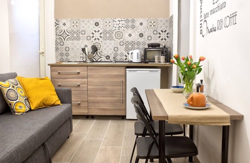 Quartieri Spagnoli Apartment | Manuela Apartments 2 Piazza Plebiscito