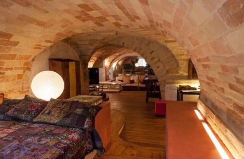 Fermo Apartment | MarcheAmore - Bottega di Giacomino for art lovers, with private courtyard