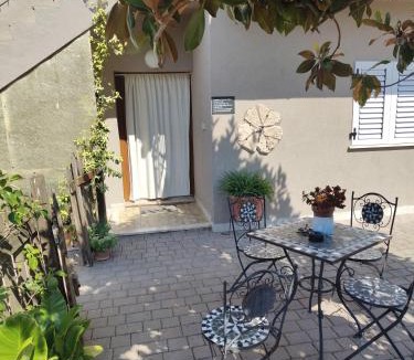 Foligno Apartment | Marco - camere con bagno privato vicino al centro