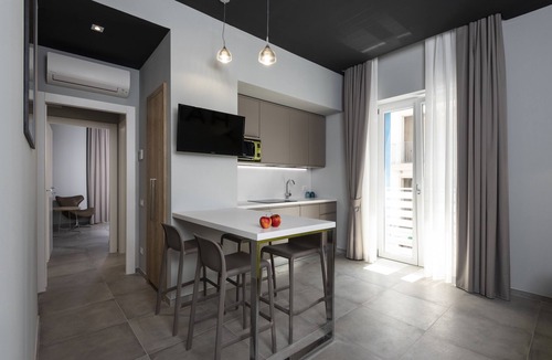 Follonica House | Marconi 1935 B&B and Holiday Home