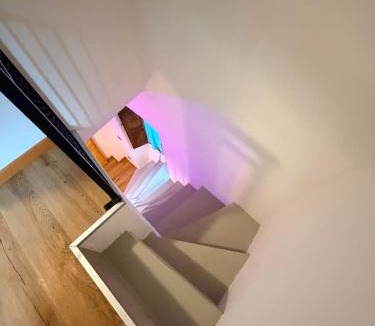 Castel San Vincenzo House | MarLee Lake Home