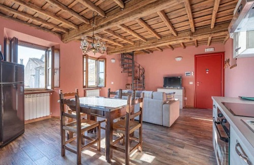 San Martino Al Cimino Bed & Breakfast | Master Suite at La Locanda Cistercense