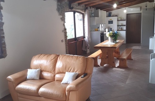 Lago House | Mazzotti Estate:Just 12km from the Amantea sea and only 8Km from the Potame mountains