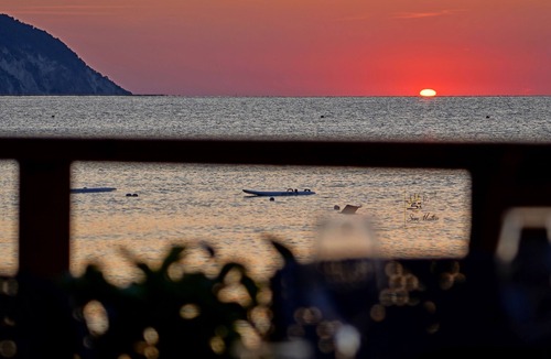 Mattinata House | "melograno" Holiday Home featured with Swimming Pool and Private Beach