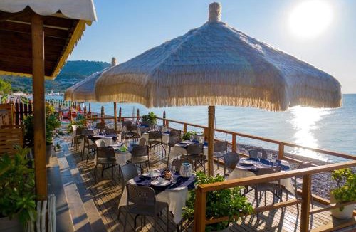 Mattinata House | melograno Holiday Home with Swimming Pool and Private Beach