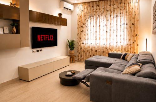 Caserta Apartment | MESA Apartment - Free Parking, Netflix, Wi-Fi & AC
