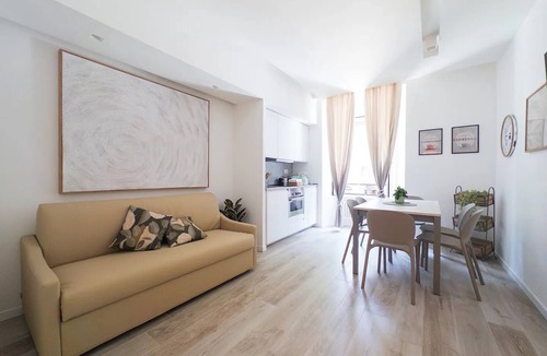 Vatican Apartment | METERS FROM THE VATICAN MUSEUM - IN THE HEART OF ROMA - 6 BEDROOM