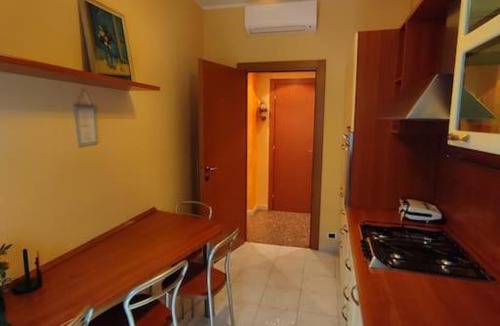 Lambrate Apartment | Mi affaccio sulla piazza