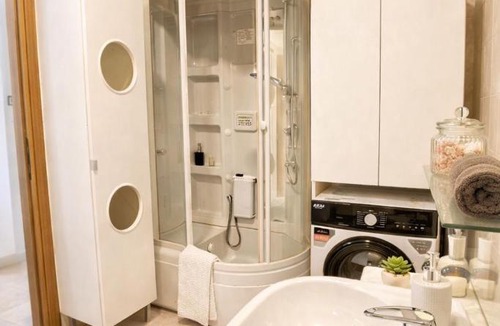 Binasco Apartment | Mirasole Home Casa Vacanze Accogliente a Binasco