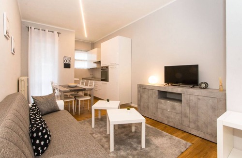 Parella Apartment | MM Pozzo Strada Terrace Apartment