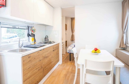 Giulianova House | Mobile home with air conditioning, terrace and pool