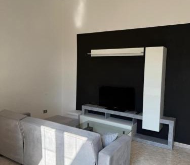 Trinitapoli Apartment | Modern 1st floor apartment with balcony - Casa Berto