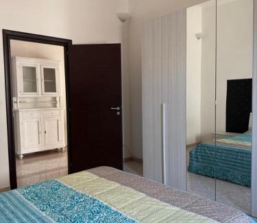 Trinitapoli Apartment | Modern 1st floor apartment with balcony - Casa Berto