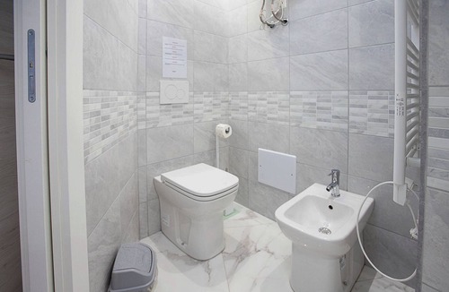 Trionfale House | Modern facility within walking distance of Metro Line An and the Vatican Museums