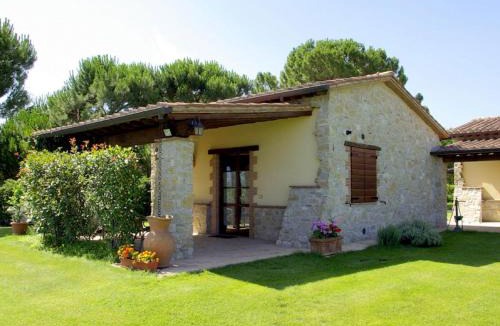 Marsciano House | Modern Holiday Home in Marsciano with Private Pool