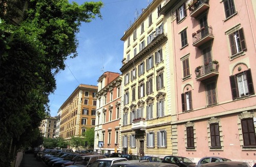 Rione XIV Borgo Apartment | Modern Italian Apartment in Rome with city view