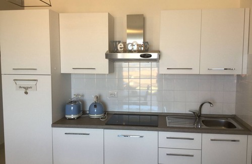 Scarlino Apartment | modern one bedroom apartment a few km from the sea