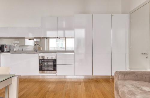 Stadera Apartment | Modern Retreat in the Heart of Milan