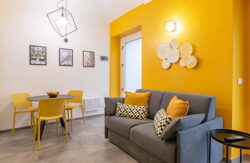 Vanchiglia Apartment | [Mole Antonelliana] Casa Mirò by HappyHosTorino*