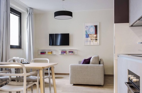 Loreto Apartment | Mono B
