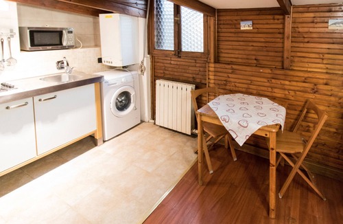 Historic Centre Apartment | Mono Verde