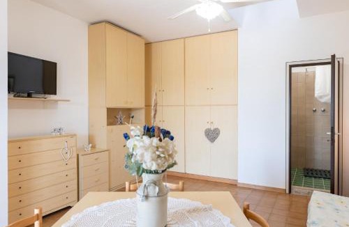 Montemarciano Apartment | Monolocale ingresso indipendente con corte esclusiva
