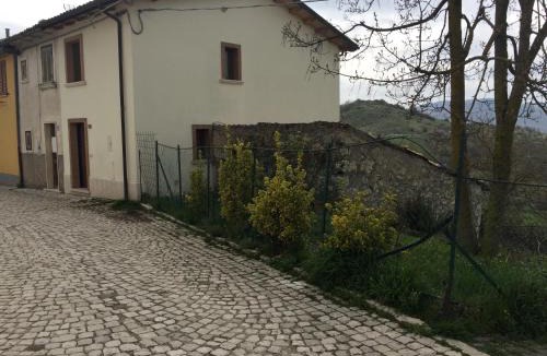 Rocca Cinquemiglia House | Montagna & Relax