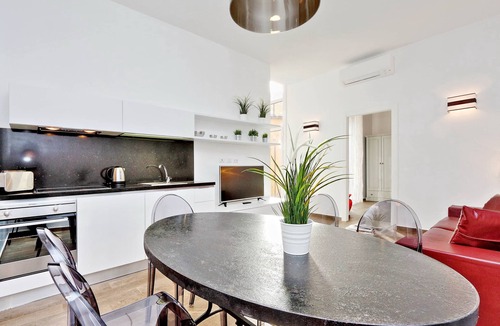 Repubblica Apartment | Monti Apartments - M9