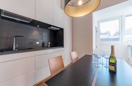 Monti Apartment | Monti Stunning Apartment with Terrace