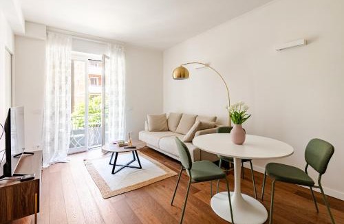 Porta Vittoria Apartment | Morosini 21 Elegant Apartment in Risorgimento District