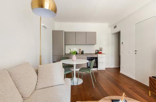 Porta Vittoria Apartment | Morosini 21 Elegant Apartment in Risorgimento District