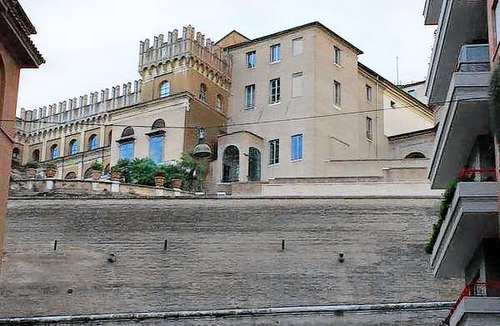 Vatican House | Motel