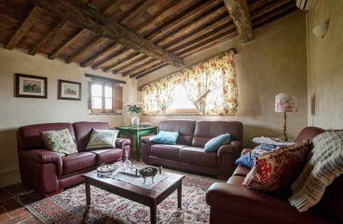 Pienza Villa | My Rental Homes - Villa Pienza with private pool and garden. Wonderful view