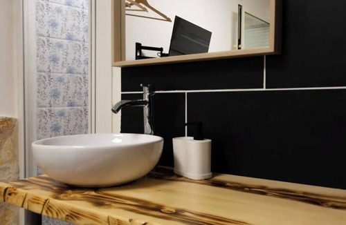 Naples City Centre Apartment | Napoli Historic center Tribunali Duomo house