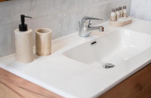 Historical Downtown Salerno House | Napolitano Rooms - SALERNO TOWN