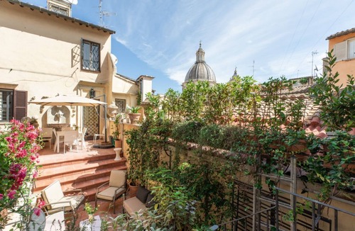 Rione VI Parione Apartment | Navona Luxury and Historical Apartment