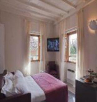 Rione VI Parione Apartment | Navona Palace Luxury Inn