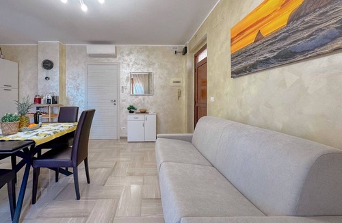 Porto San Giorgio Apartment | Near marina & promenade + free parking