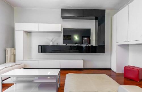 Maggiolina Apartment | New Milan Apartment Near Central Station 3 Bedroom