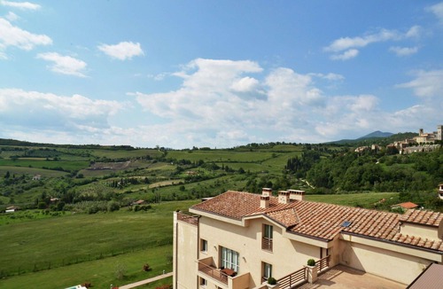 San Casciano dei Bagni Apartment | Nice apartment for 3 guests with pool, A/C, WIFI, TV, terrace, panoramic view and parking